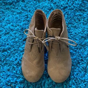 Toms Wedge Booties